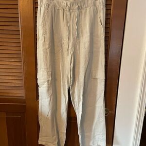 Women’s Casual Light neutral khaki  Pants. Linen blend